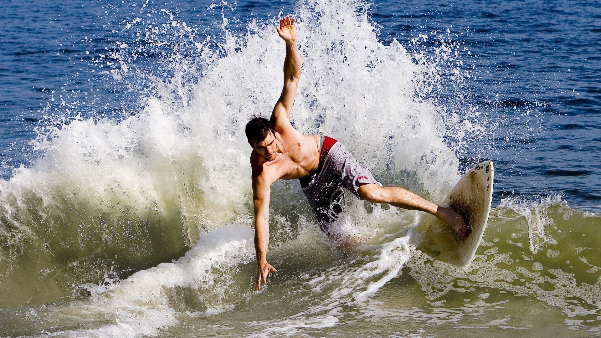 体育新闻中心发布体育短视频创作者扶持政策,创意体育短视频